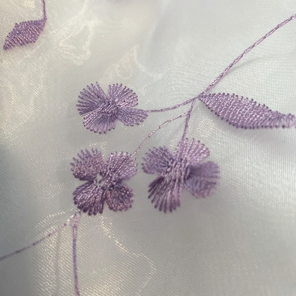 Youngland kids size 5 special occasion embroidered dress and sweater set - Picture 7 of 8